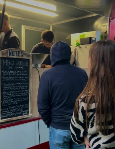 Food Truck pour un anniversaire privé dans une ambiance conviviale